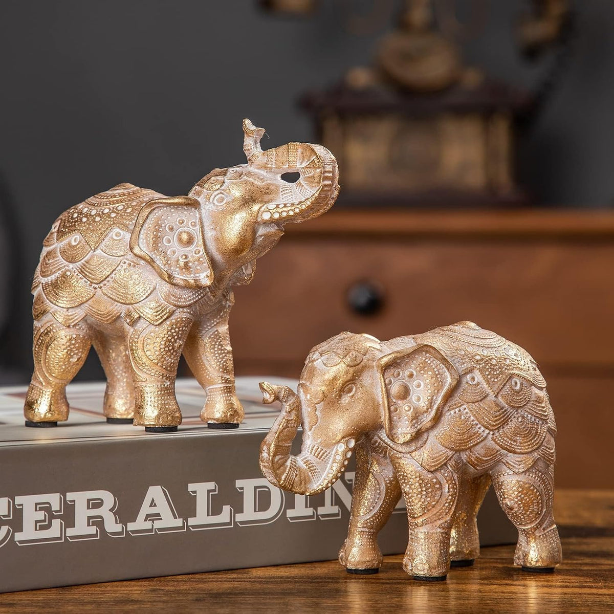 Smadeer Set of 2 Gold Elephant Ornaments for Home Decor - Trunk Up Statues for Luck & Prosperity - Resin African Elephant Figurines for Shelf & Sideboard - Anti-Scratch Soft Pads - Gift for Her